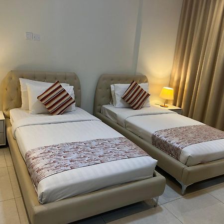 Sirius Tower Aparthotel Manama Ngoại thất bức ảnh