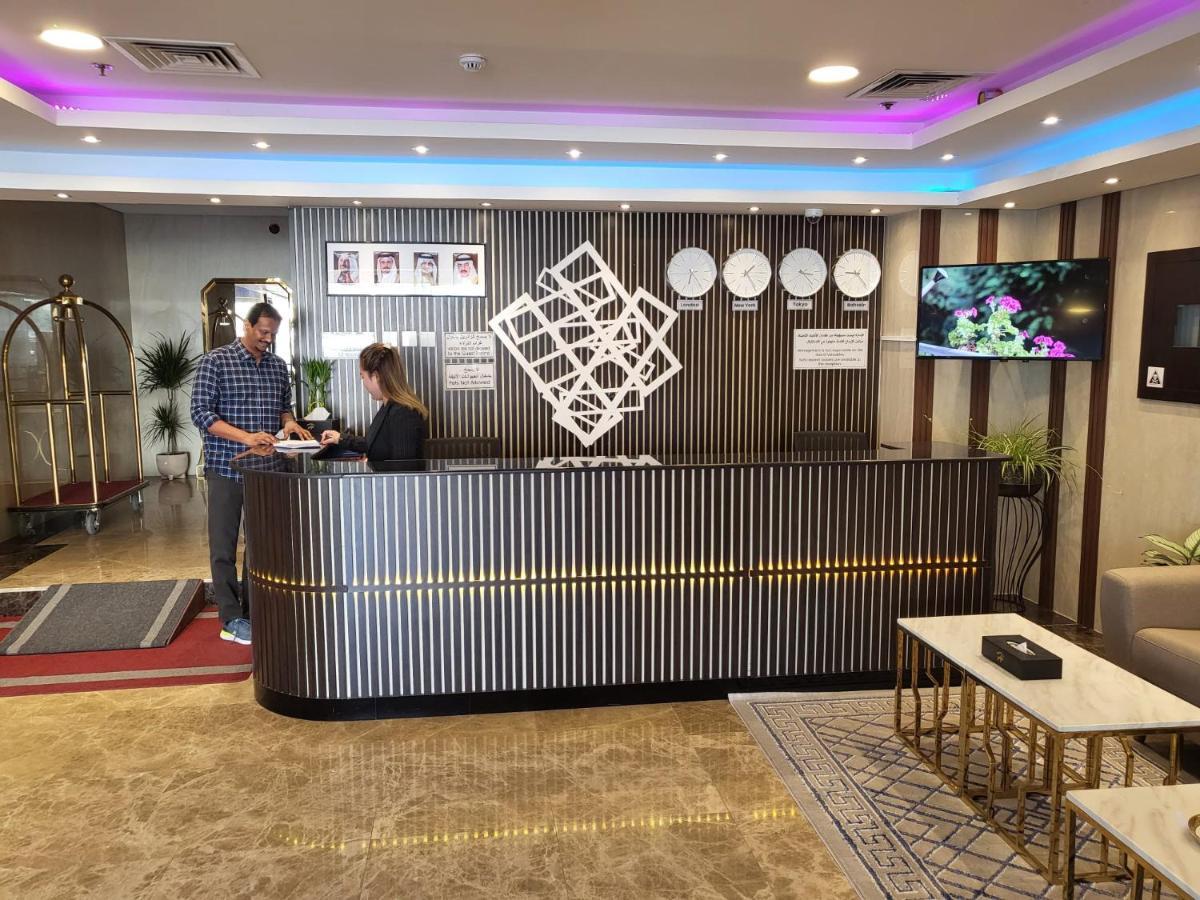 Sirius Tower Aparthotel Manama Ngoại thất bức ảnh