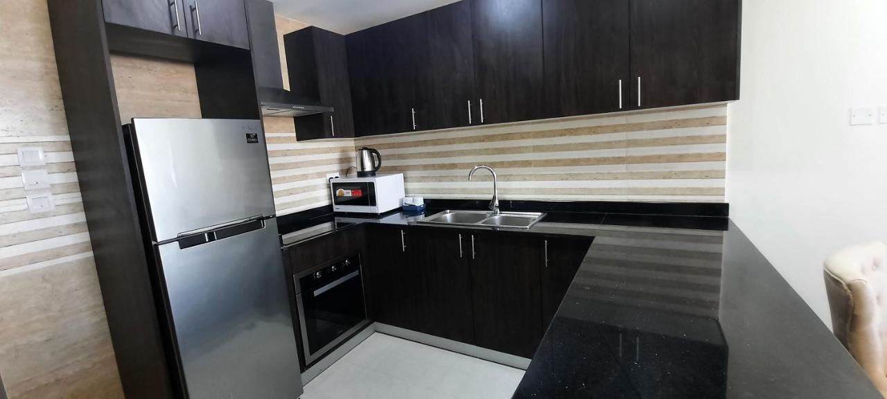 Sirius Tower Aparthotel Manama Ngoại thất bức ảnh