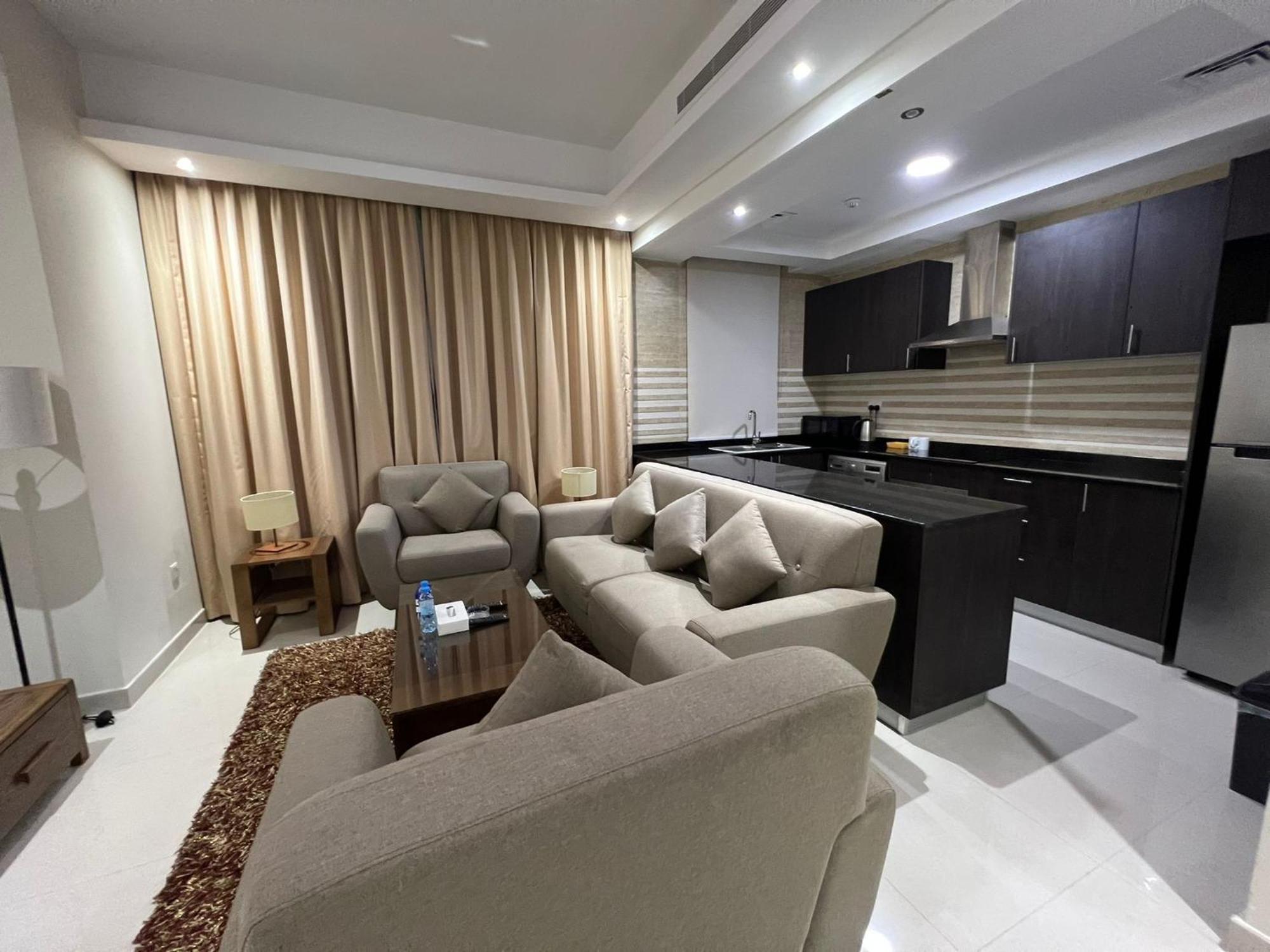 Sirius Tower Aparthotel Manama Ngoại thất bức ảnh