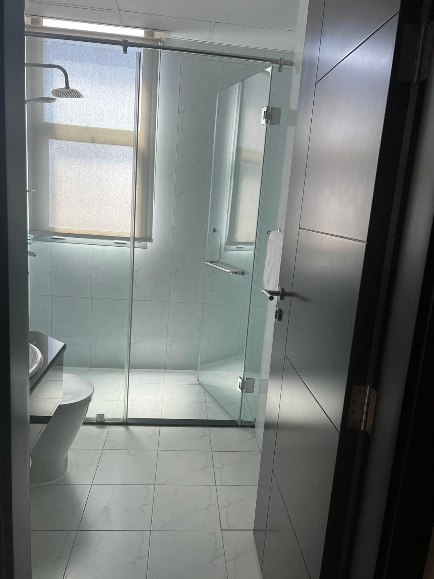 Sirius Tower Aparthotel Manama Ngoại thất bức ảnh