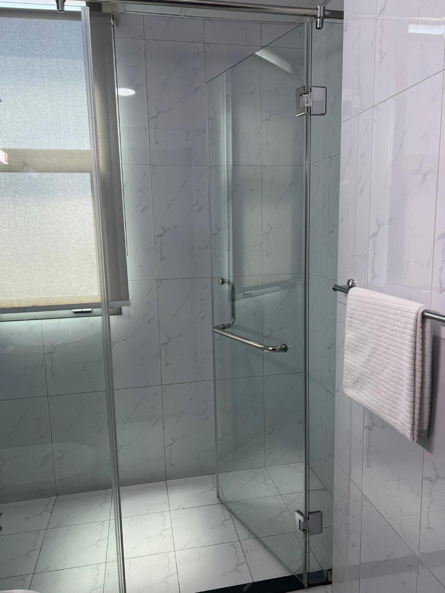 Sirius Tower Aparthotel Manama Ngoại thất bức ảnh