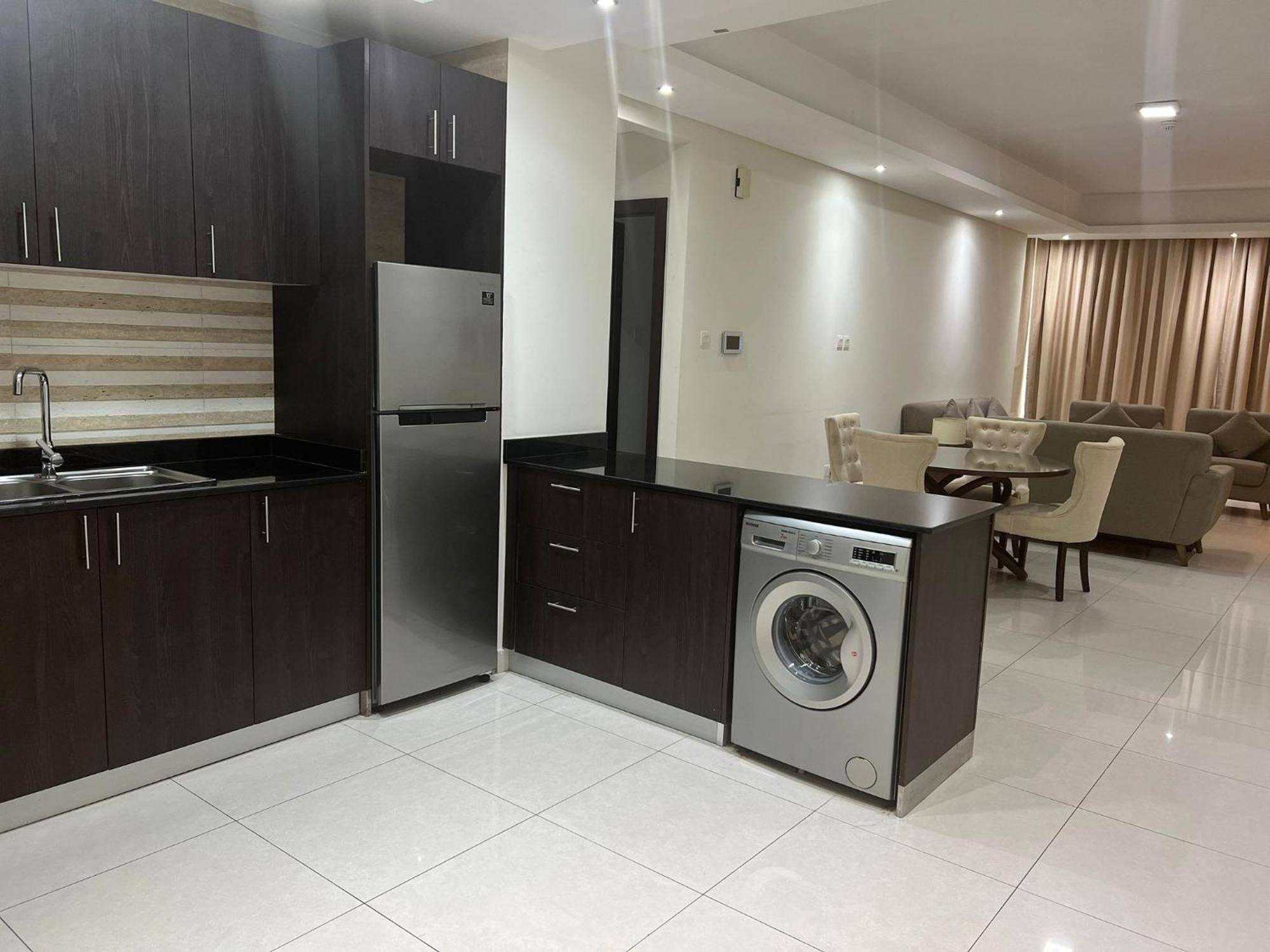 Sirius Tower Aparthotel Manama Ngoại thất bức ảnh